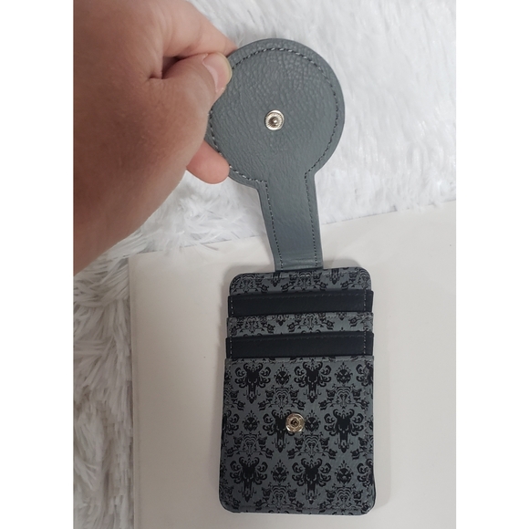 SOLD! NWT Loungefly Haunted Mansion Mini Backpack & Card Holder - Picture 14 of 15